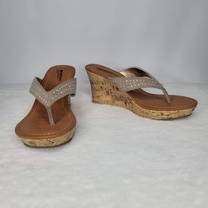 Arizona Jeans Caterina Jeweled Wedge Sandal Sz 8.5